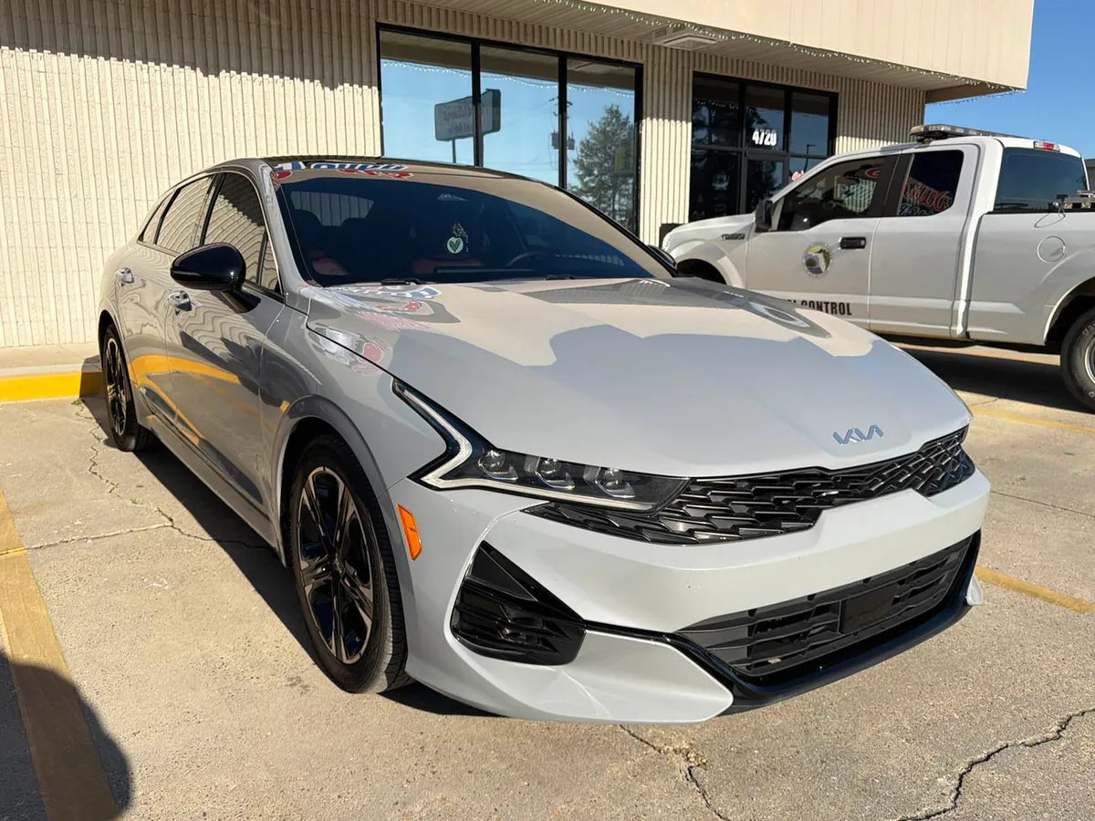Collision restoration work at Williams Paint & Body Shop in Marianna, FL