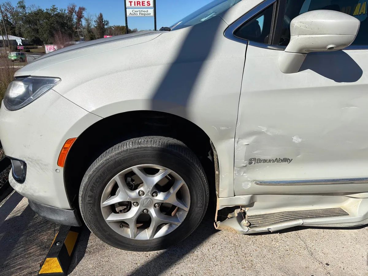 Auto body and structural repair at Williams Paint & Body Shop